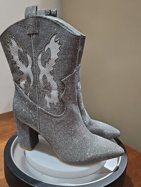 MIA Glitter Western Ankle Boots - Silver